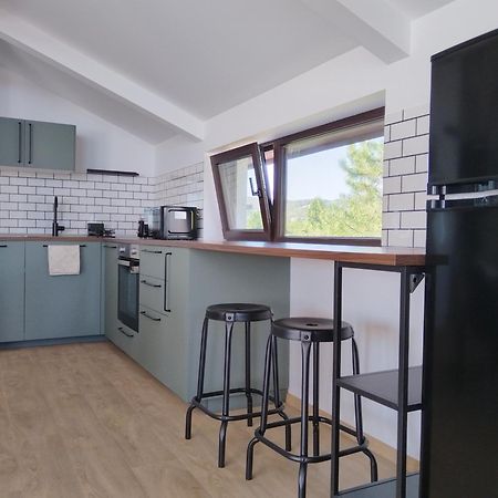 וארנה Guest House Yanita מראה חיצוני תמונה