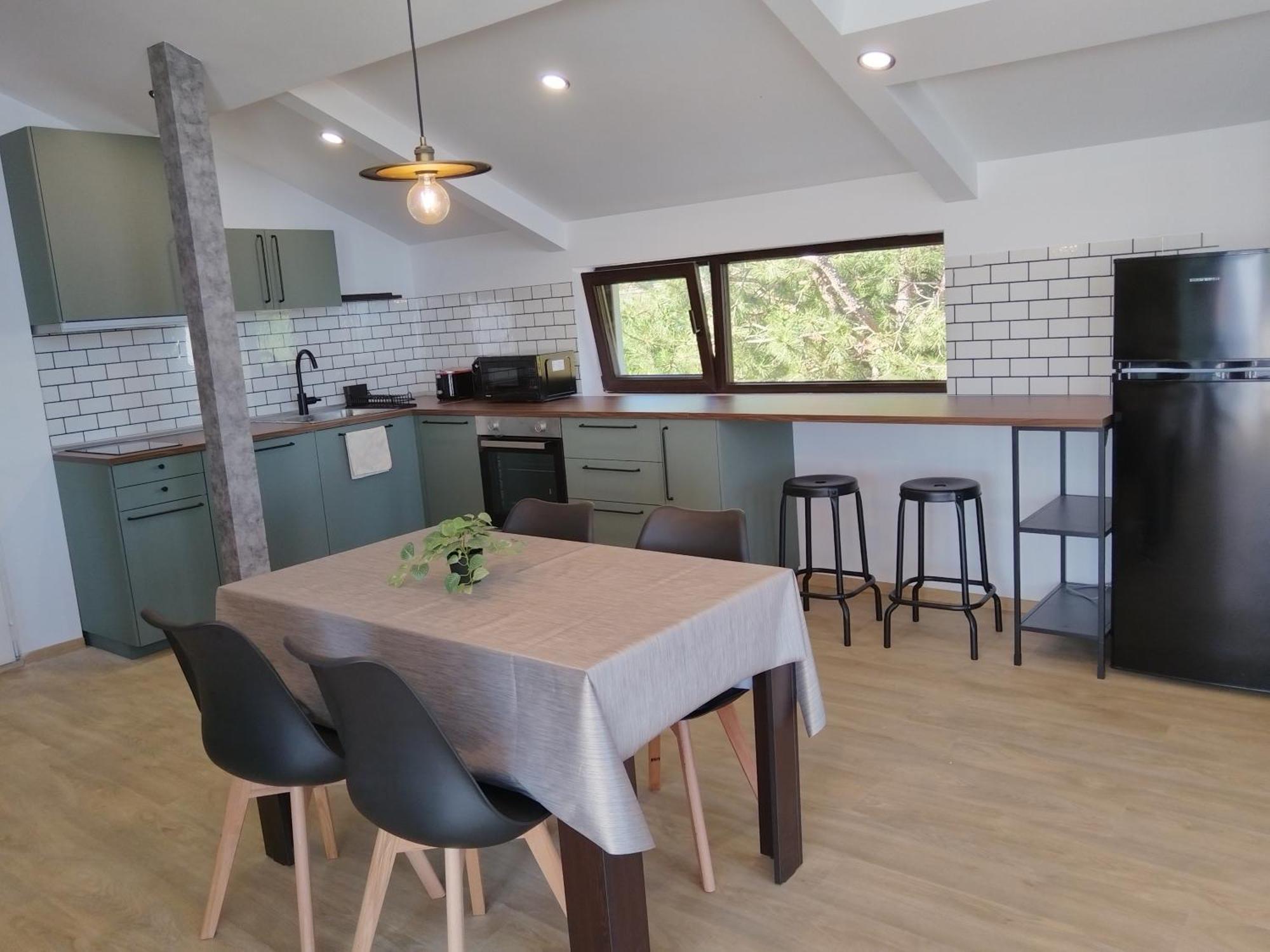 וארנה Guest House Yanita מראה חיצוני תמונה
