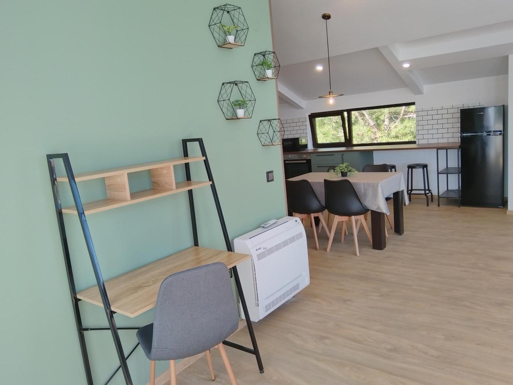 וארנה Guest House Yanita מראה חיצוני תמונה