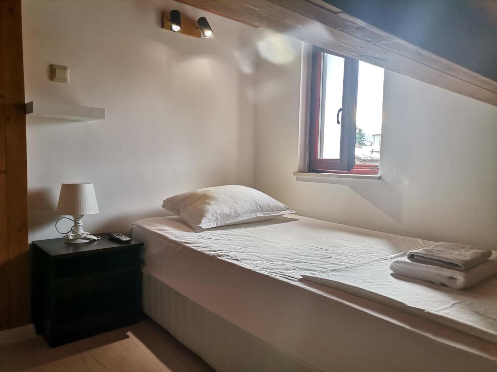 וארנה Guest House Yanita חדר תמונה