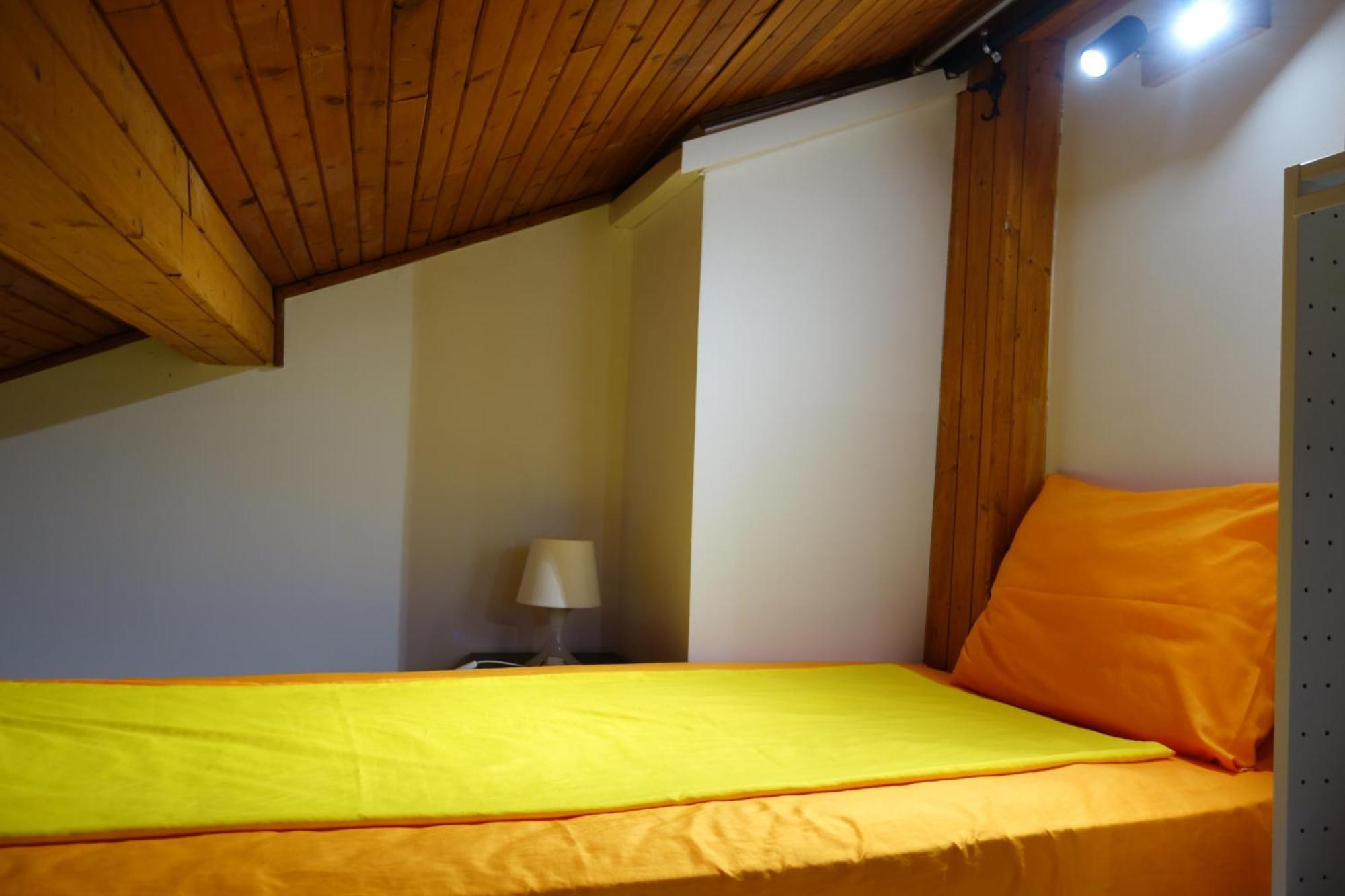 וארנה Guest House Yanita מראה חיצוני תמונה
