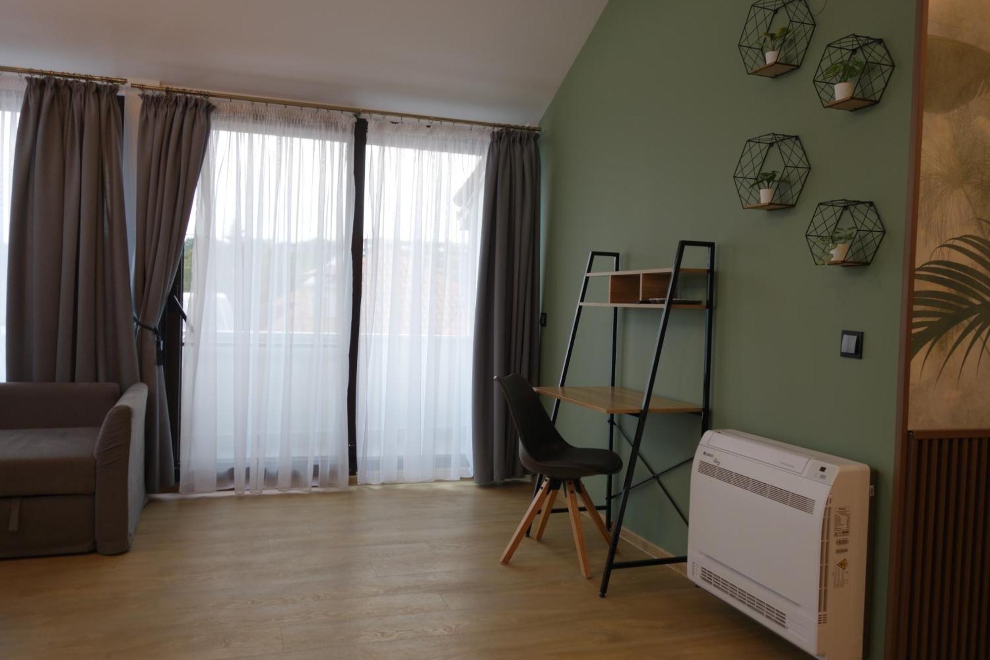 וארנה Guest House Yanita מראה חיצוני תמונה